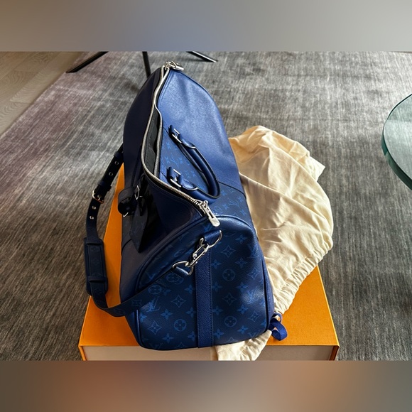 Louis Vuitton Duffle - Picture 2 of 6